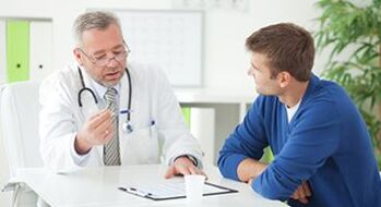 paciente en consulta con un especialista