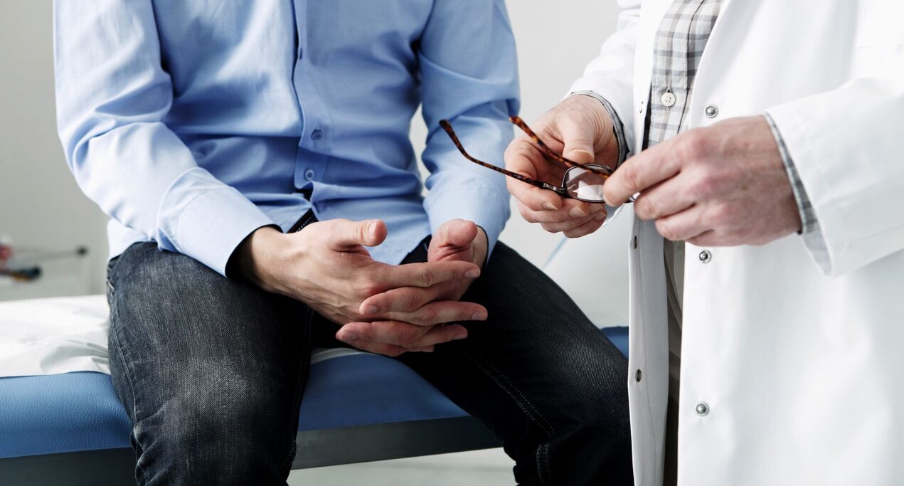 ver a un médico para la prostatitis